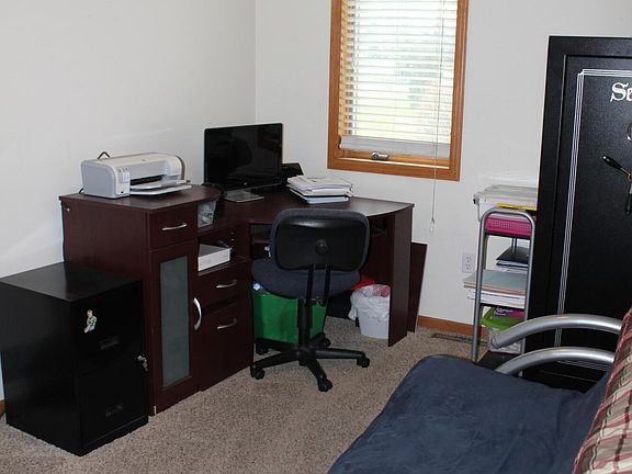 5th image of 607 Mighty Acres Dr
