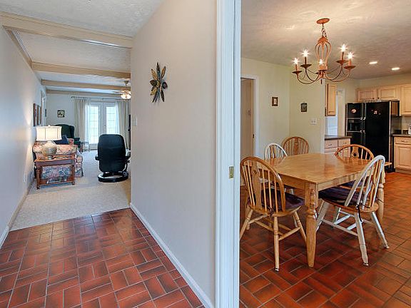 5th image of 1228 Southbreeze Cir