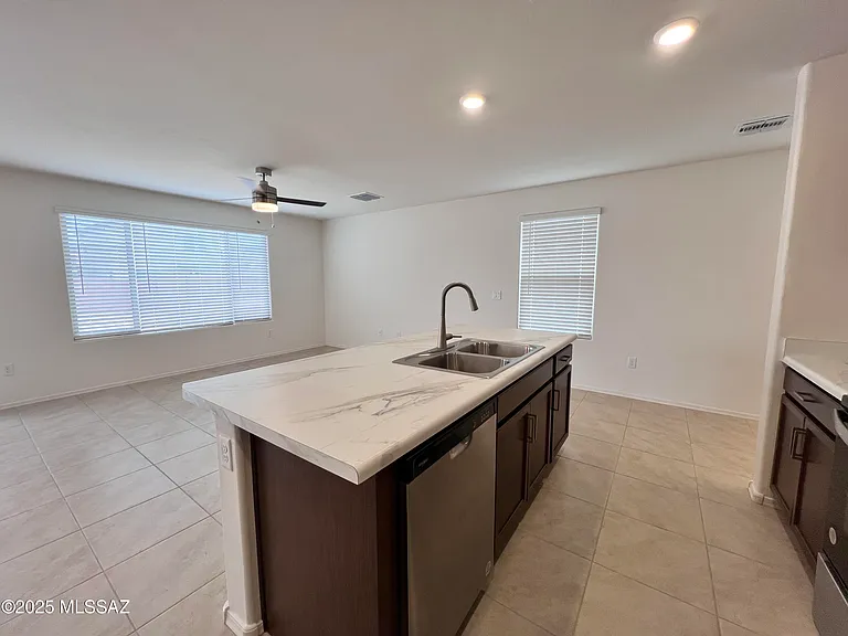 11977 E Chamrod Dr — Photo 4