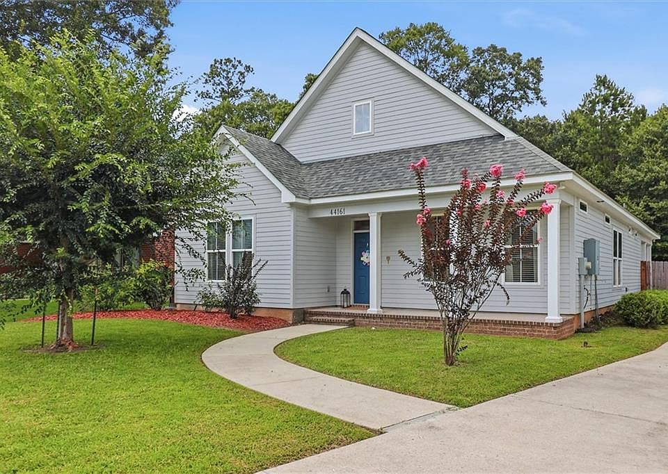 1st image of 44161 Nicholas Cir