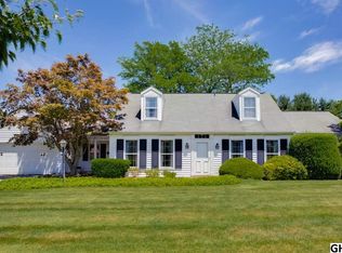 1062 Greenlea Rd, Hershey, PA 17033