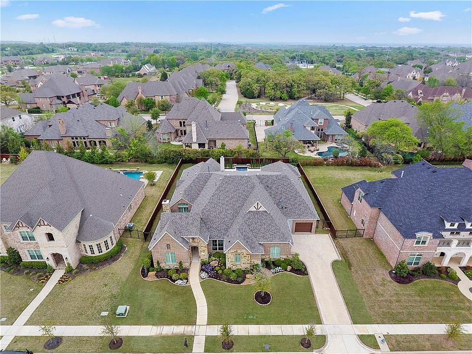 1st image of 500 Saint Tropez Dr