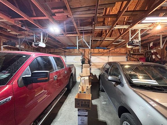5th image of 314 W Columbia St
