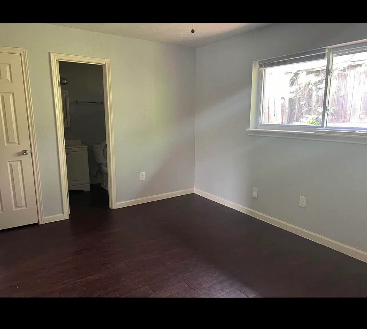 2 bed, 1050 sqft, $950 — Photo 4