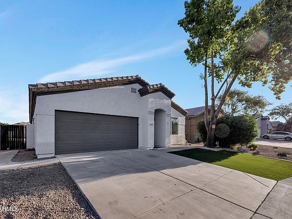 3rd image of 10534 E FLOWER Avenue