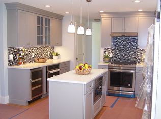 16 Cedar Cliff Rd, Braintree, MA 02184