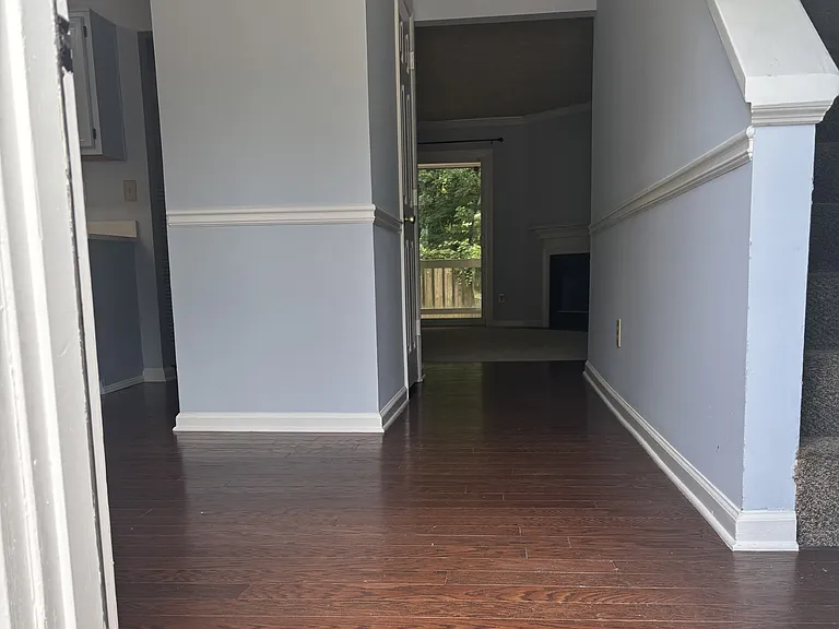 Lee Ct NW — Photo 2