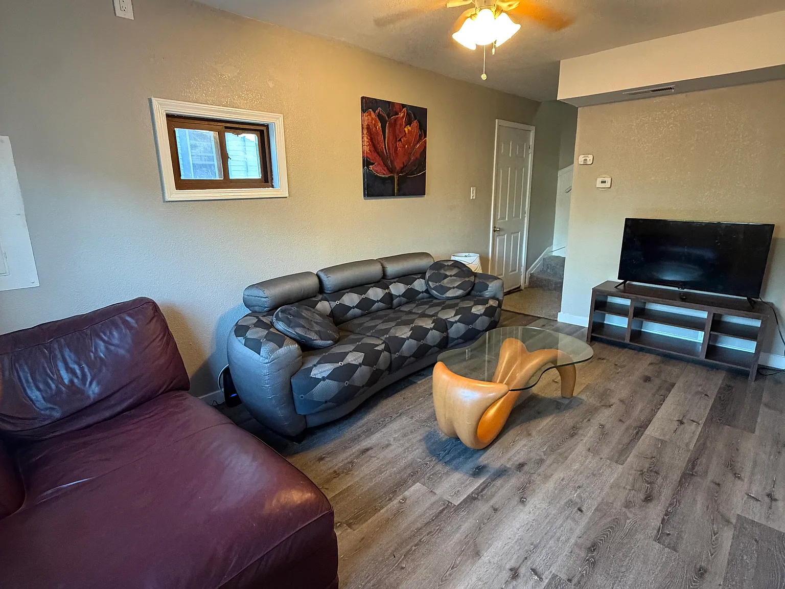 2 bed, 857 sqft, $1,950 — Photo 2