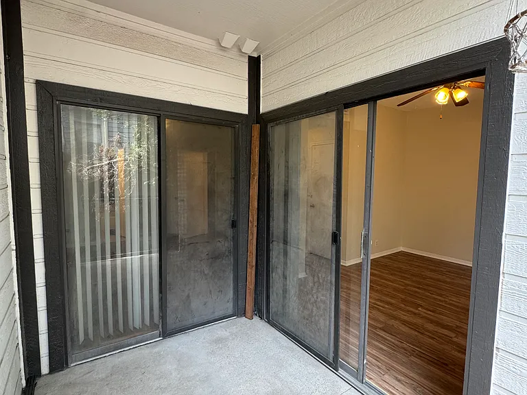 203 E 31st St #204 — Photo 19