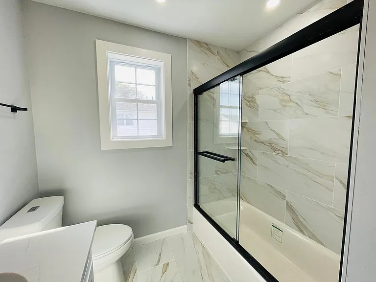 487 Lincoln St #6 — Photo 9