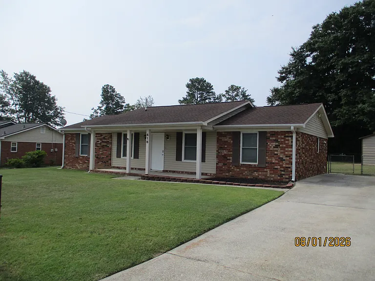 616 Langley Ct — Photo 26