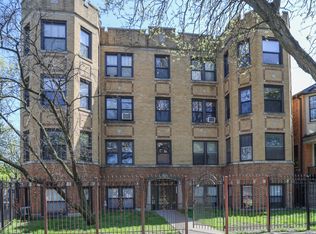 4254 N Clark St #1S, Chicago, IL 60613