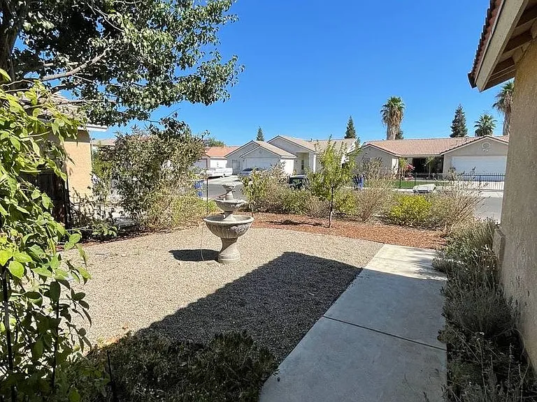6175 W Scott Ave — Photo 3