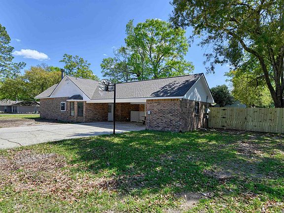 3rd image of 7618 Chairman Ave