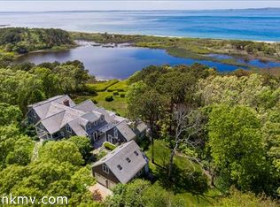 20 W Chop Ln, Tisbury, MA 02568