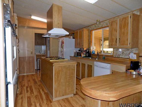 4th image of 3049 Rosewood Ave