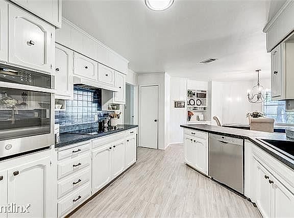 4th image of 904 Rankin Dr