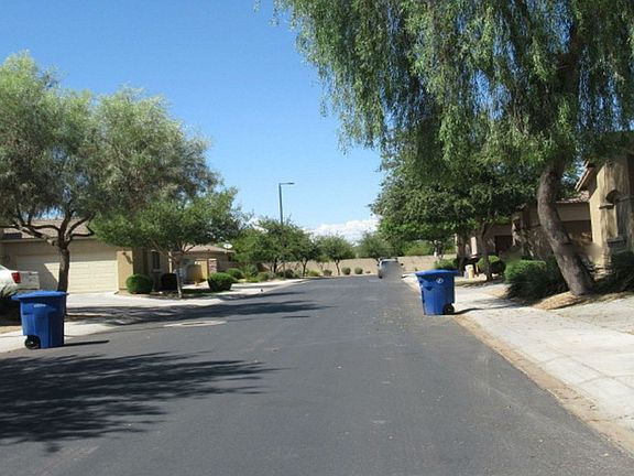 4th image of 1043 S Fresno St