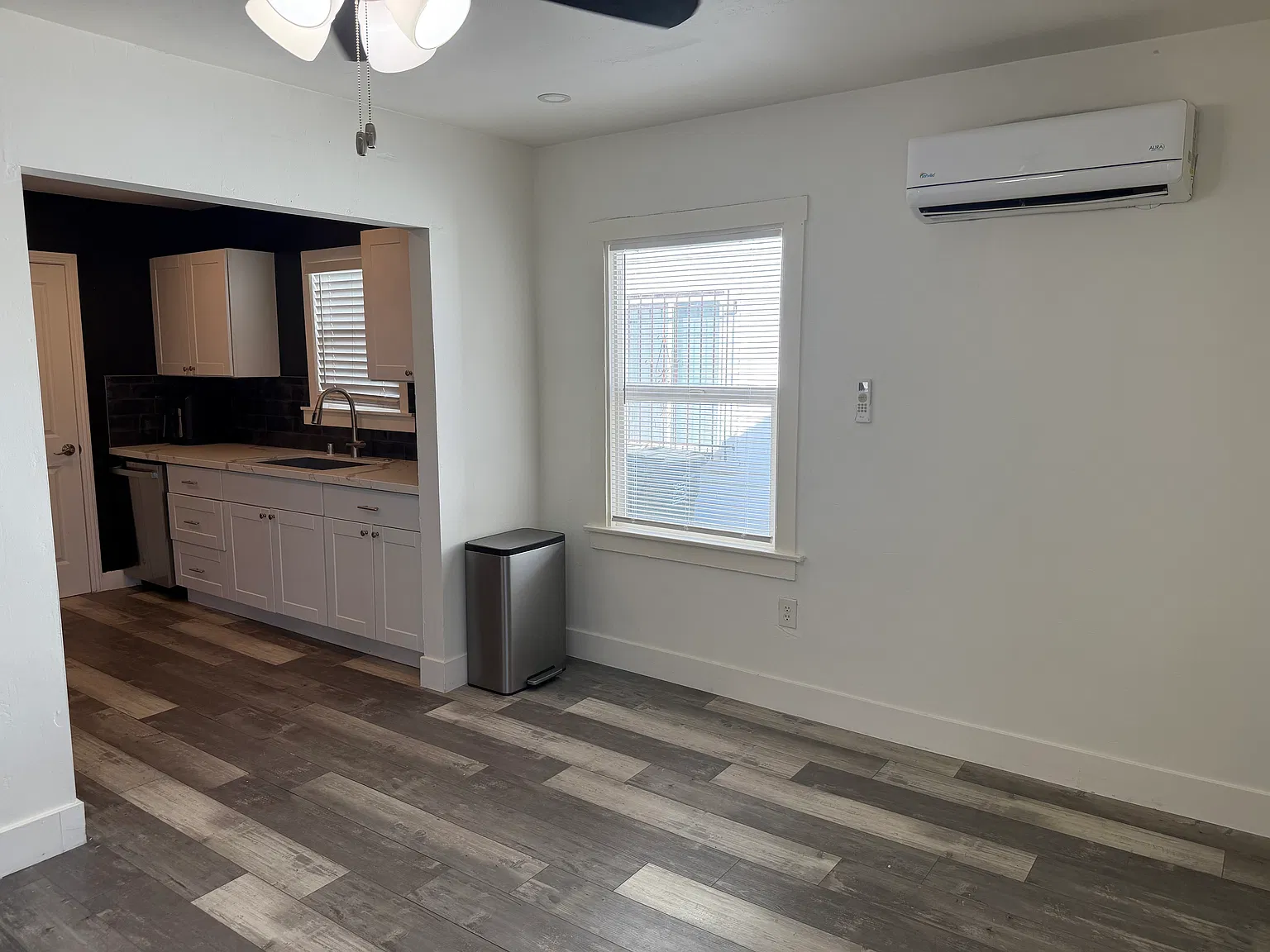 3 bed, 1288 sqft, $2,650 — Photo 3