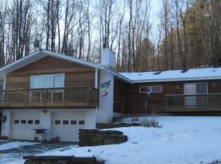 325 Jepson Rd, Stamford, VT 05352