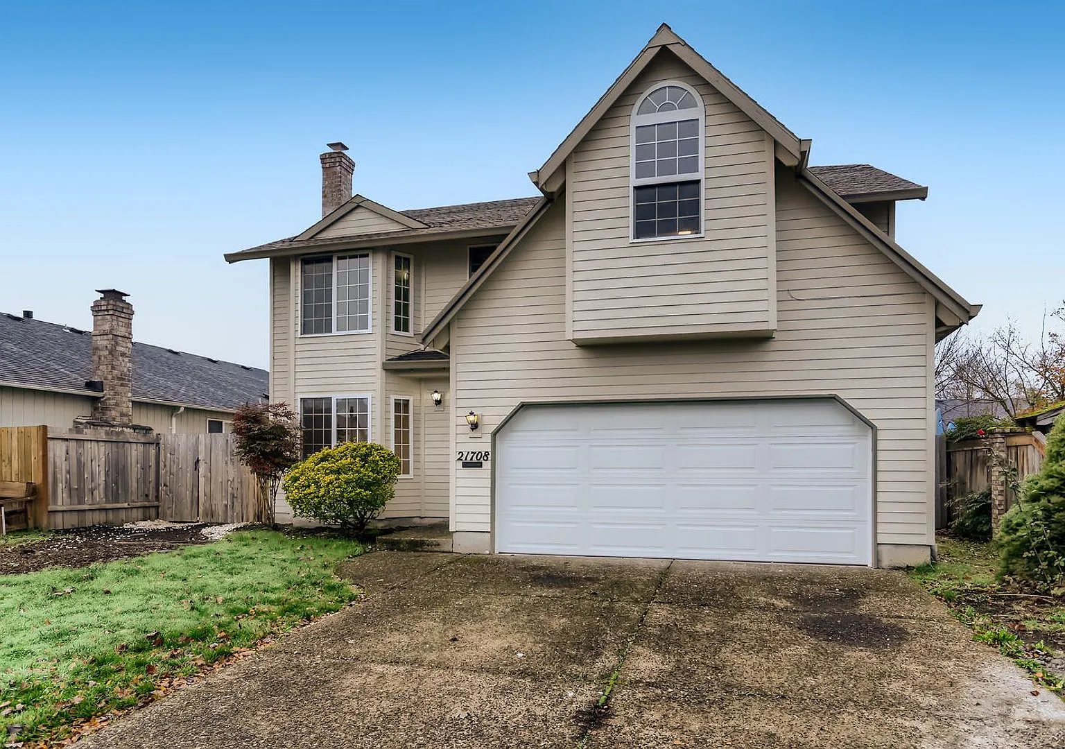 Beautiful 3 Bed 2.5 Bath Beaverton Home! — Photo 1