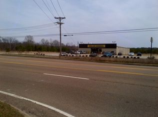 S Broad St, Lexington, TN 38351