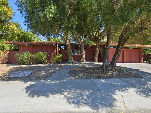370 Shasta Dr, Palo Alto, CA 94306