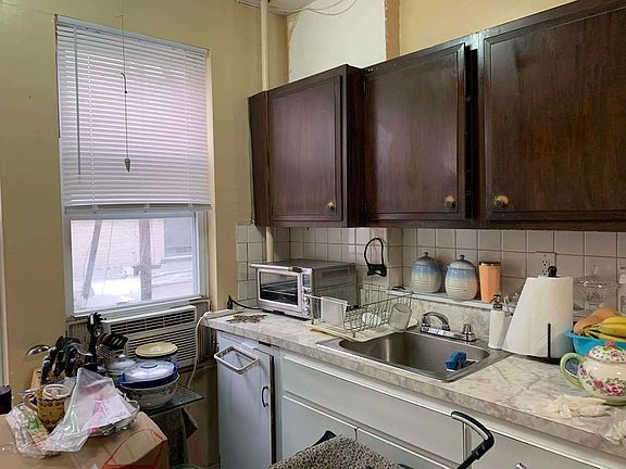 5th image of 31-83 30th St #2