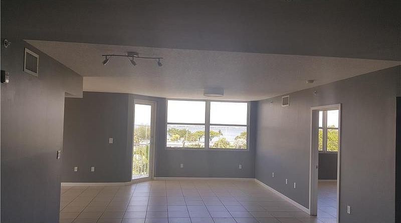 2nd image of 1555 N Treasure Dr #4