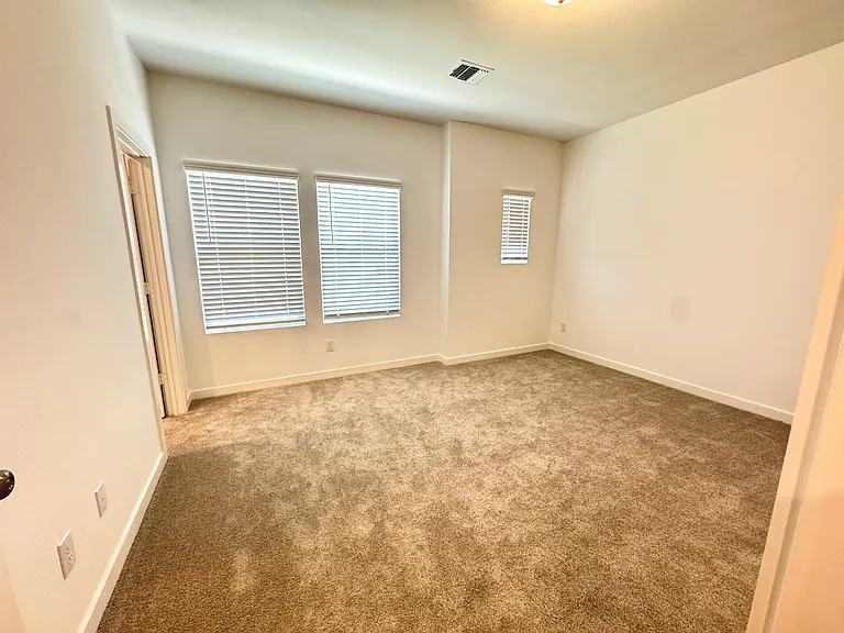 5720 Lakeview Dr — Photo 19