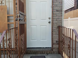 13048 Van Wyck Expy, South Ozone Park, NY 11420