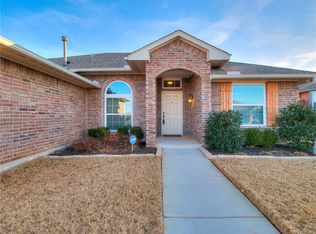 11300 NW 99th St, Yukon, OK 73099