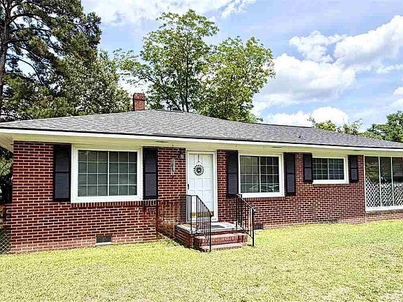 3rd image of 1402 Rollins Ave