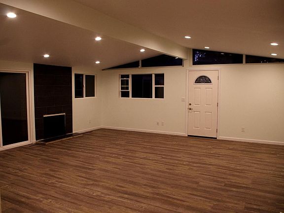 Living room, from kitchen