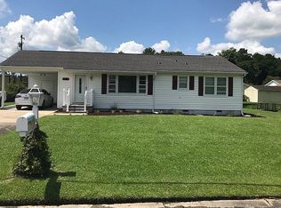 1303 Phillips Ave, New Bern, NC 28562