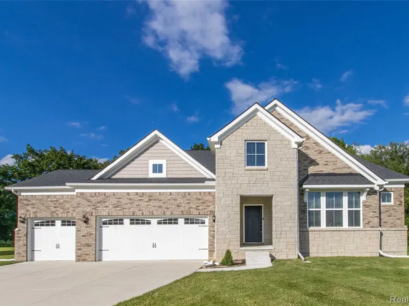 5532 Timber Glen Ct, Ann Arbor, MI 48108