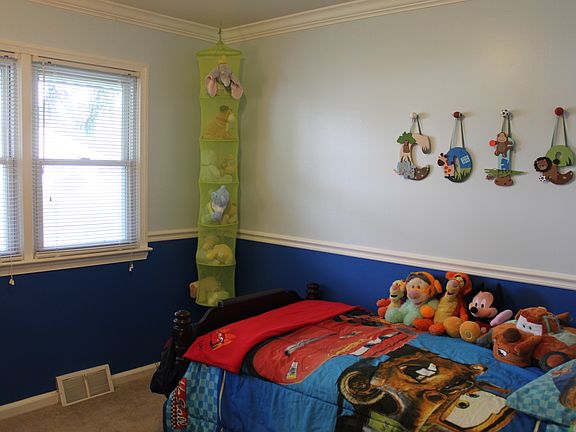 Bedroom 1b