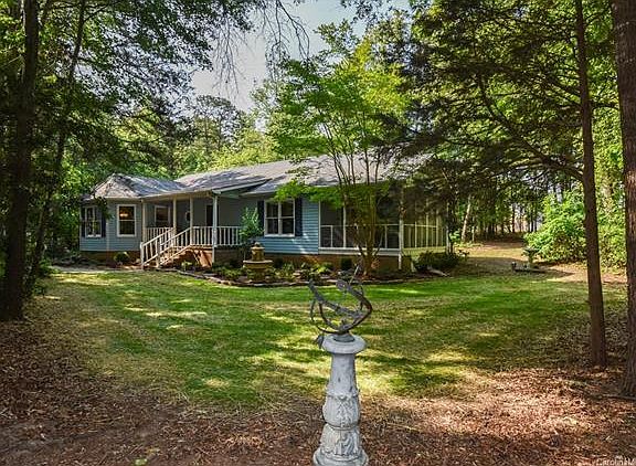 3rd image of 4204 Davis Dr