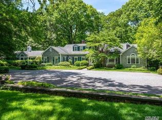 227 Piping Rock Rd, Locust Valley, NY 11560