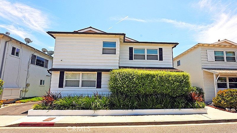 1st image of 1250 Manhattan Beach Blvd