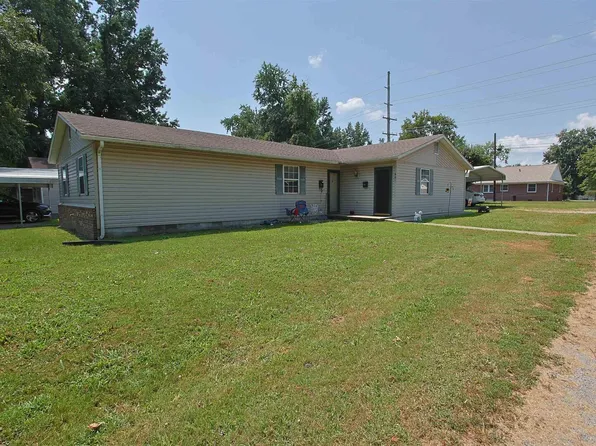 601/605 S 6th St #4, Herrin, IL 62948