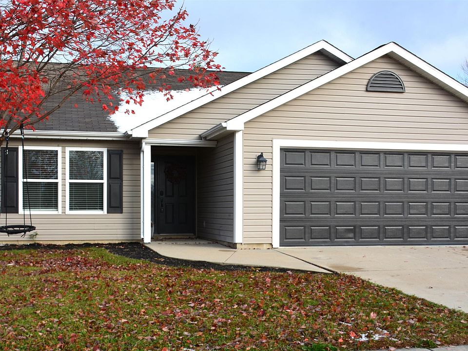 1st image of 5586 N Bluegrass Cir