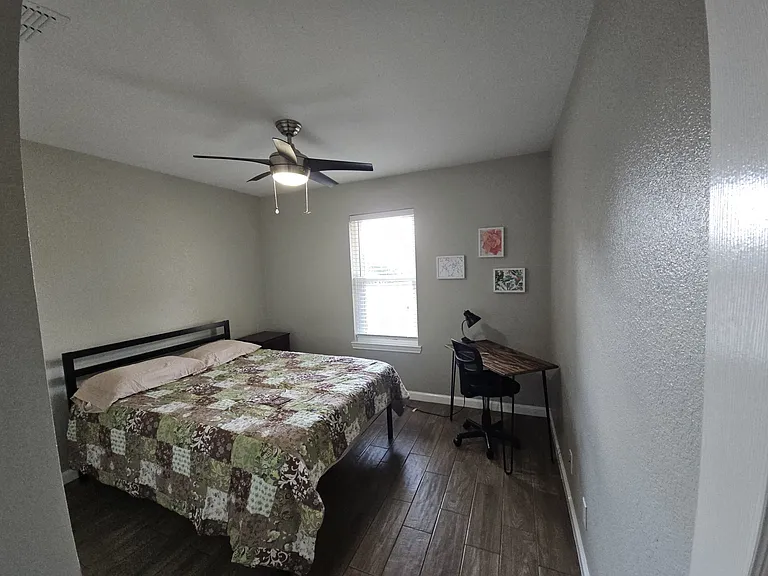 Guest bedroom 2
