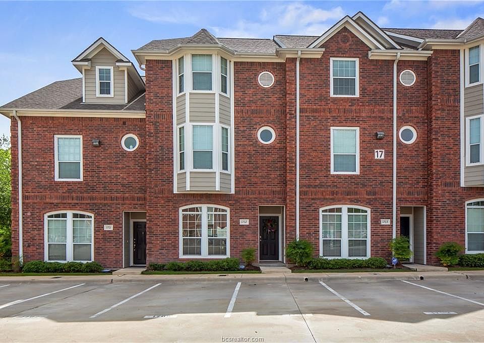 1st image of 305 Holleman Dr #1702