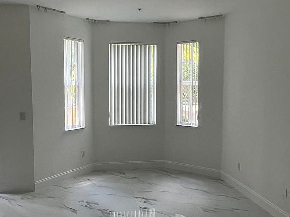 5th image of 2504 Shoma Dr