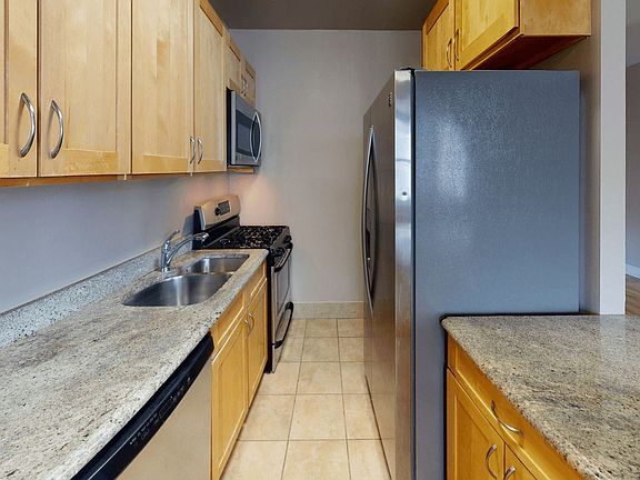 3rd image of 80 N Moore St #803E