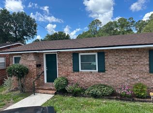 8020 Parental Cir, Jacksonville, FL 32216