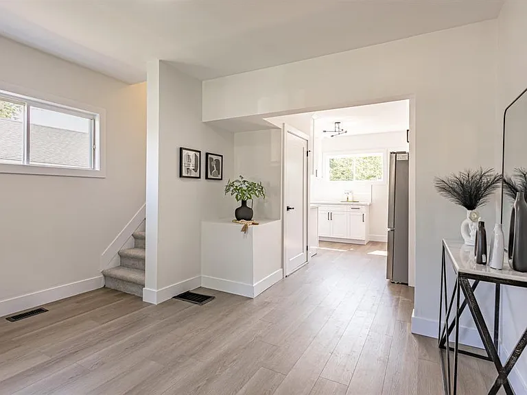 138 Sutton St — Photo 3