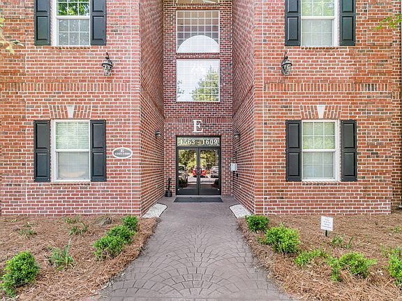 3rd image of 1575 Cambridge Lakes Dr #104E