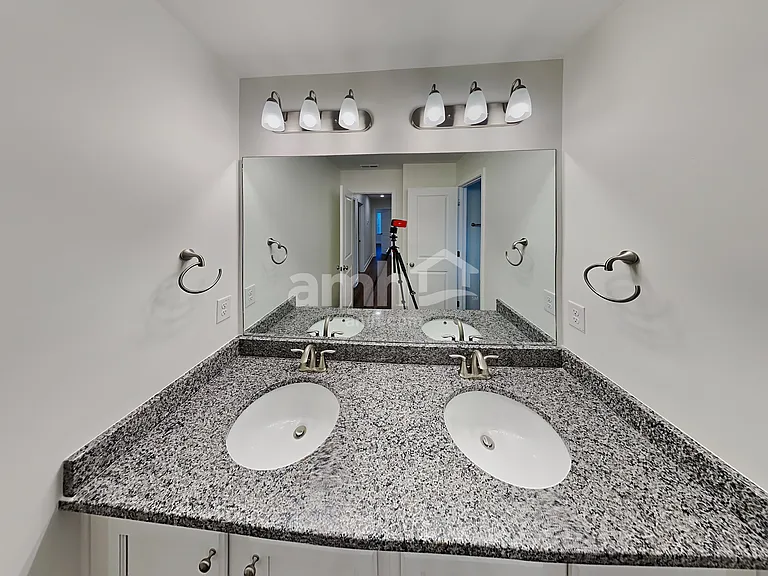 5828 Zurich Rd — Photo 24